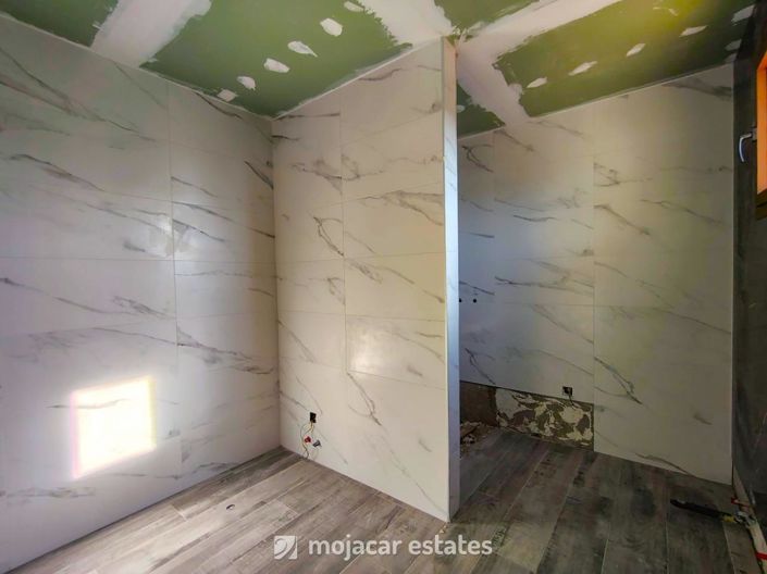 Image No.11-Villa for sale