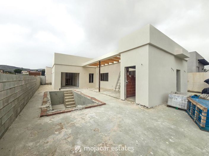 Image No.14-3 Bed Villa for sale