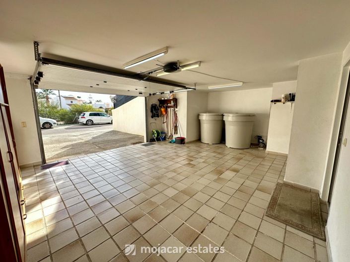 Image No.17-5 Bed Villa for sale