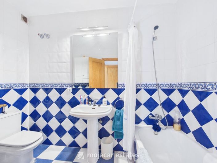 Image No.13-3 Bed Apartment for sale