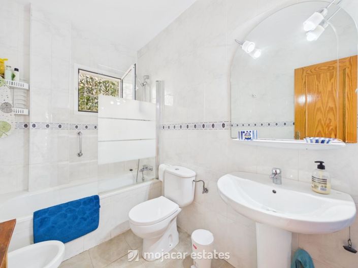 Image No.13-2 Bed Apartment for sale