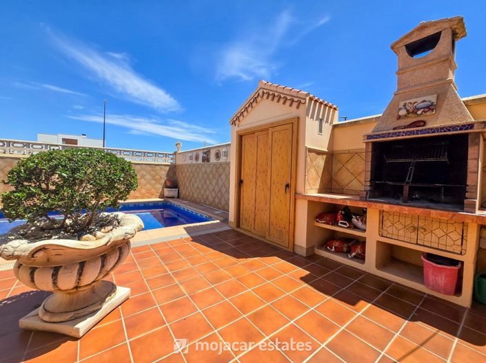 Image No.17-3 Bed Villa for sale
