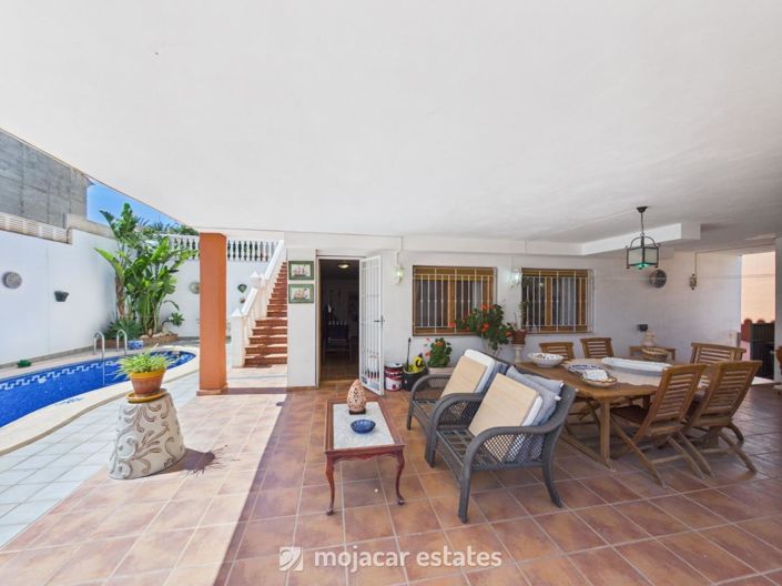 Image No.15-5 Bed Villa for sale