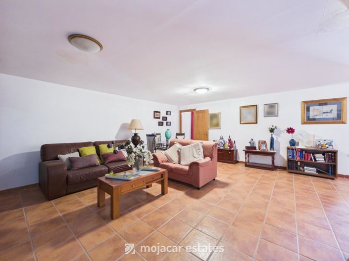 Image No.16-5 Bed Villa for sale