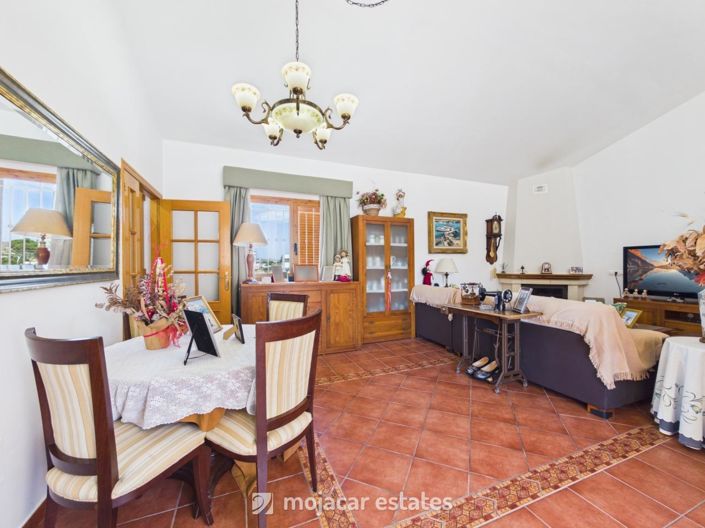 Image No.5-5 Bed Villa for sale