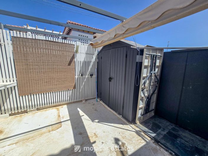 Image No.21-2 Bed Townhouse for sale