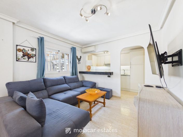 Image No.6-2 Bed Townhouse for sale