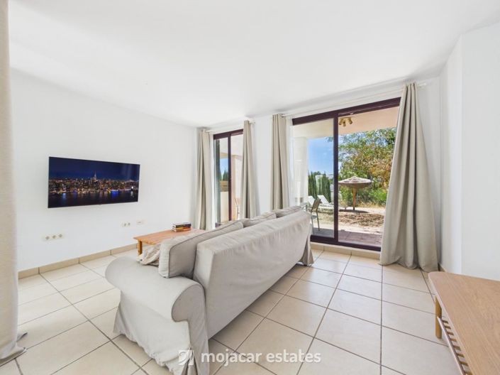 Image No.3-3 Bed Townhouse for sale