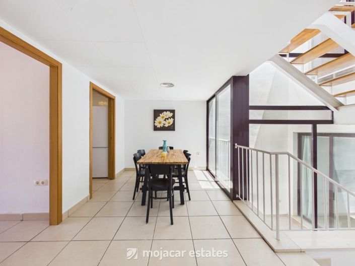Image No.7-3 Bed Townhouse for sale