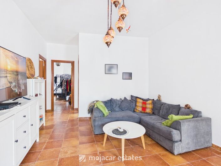 Image No.5-2 Bed Townhouse for sale