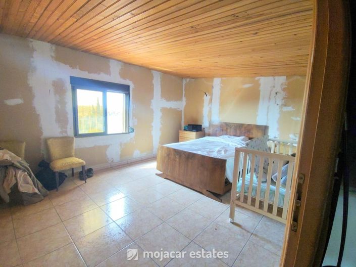Image No.12-2 Bed Country House for sale