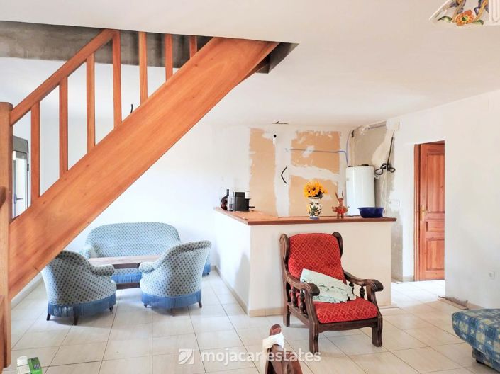 Image No.7-2 Bed Country House for sale