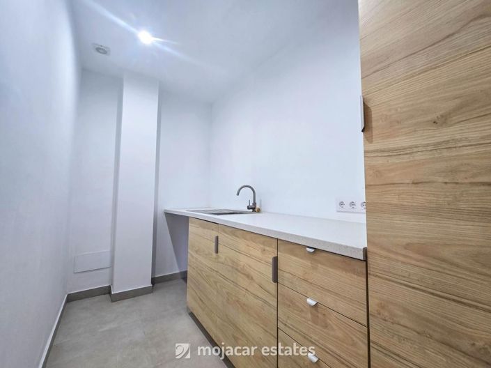 Image No.14-3 Bed Townhouse for sale