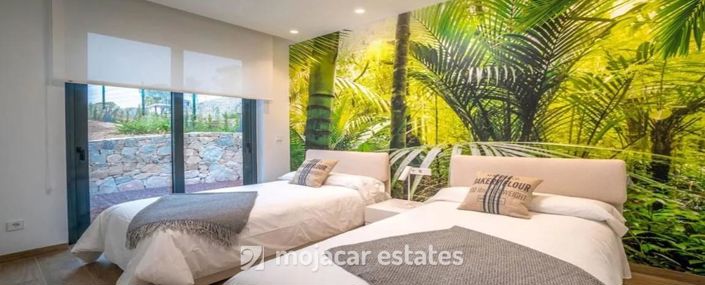 Image No.7-3 Bed Villa for sale
