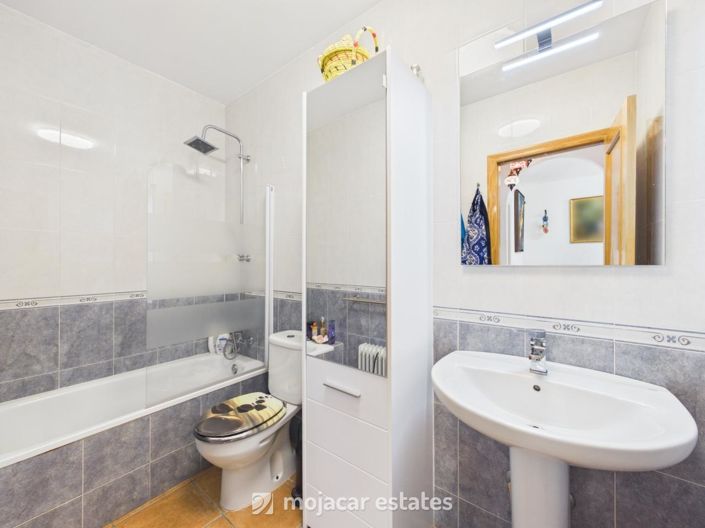 Image No.11-2 Bed Apartment for sale