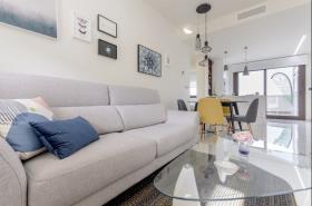 Image No.2-Maison / Villa de 2 chambres à vendre à Torrevieja