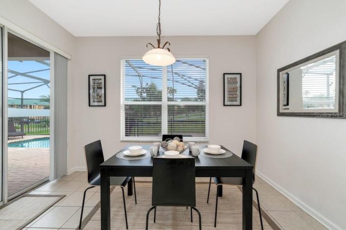 Image No.10-4 Bed Villa / Detached for sale