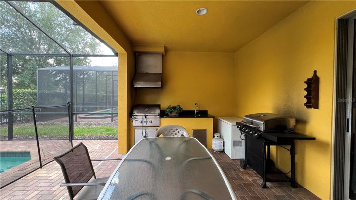 Image No.27-8 Bed House for sale