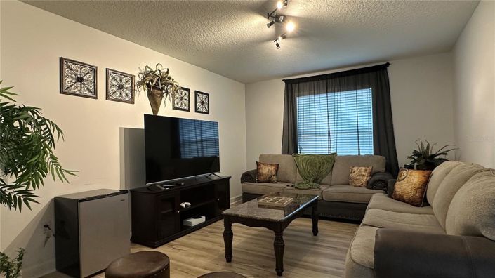 Image No.32-6 Bed House for sale