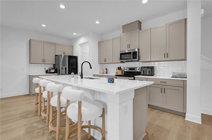 Image No.12-4 Bed House for sale