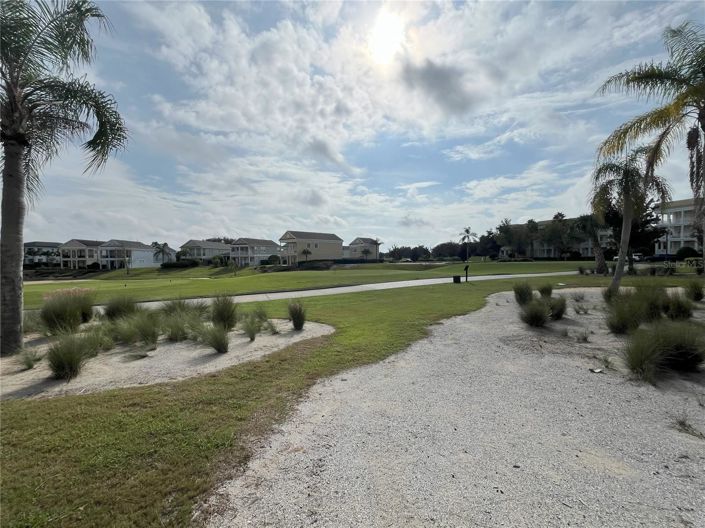 Image No.10-5 Bed House for sale