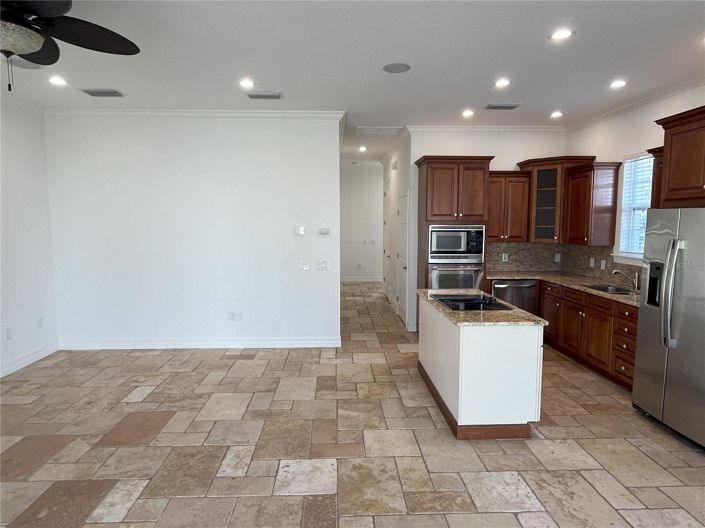 Image No.28-5 Bed House for sale