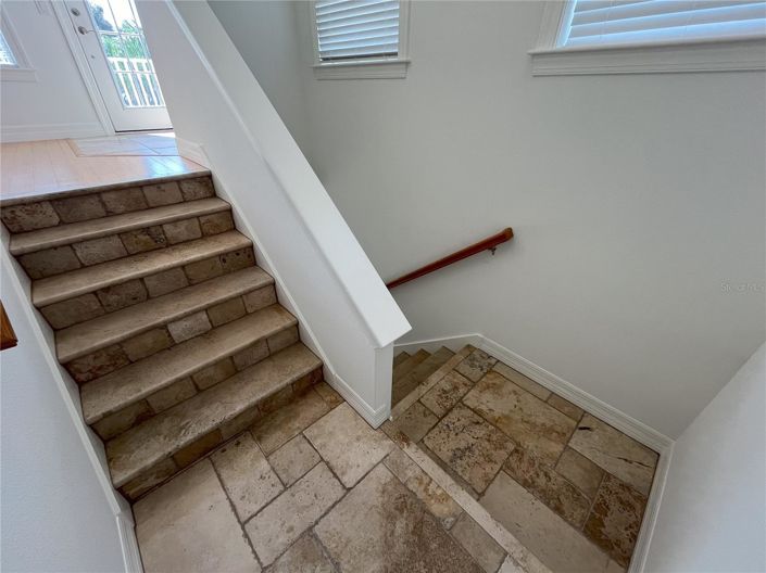 Image No.57-5 Bed House for sale