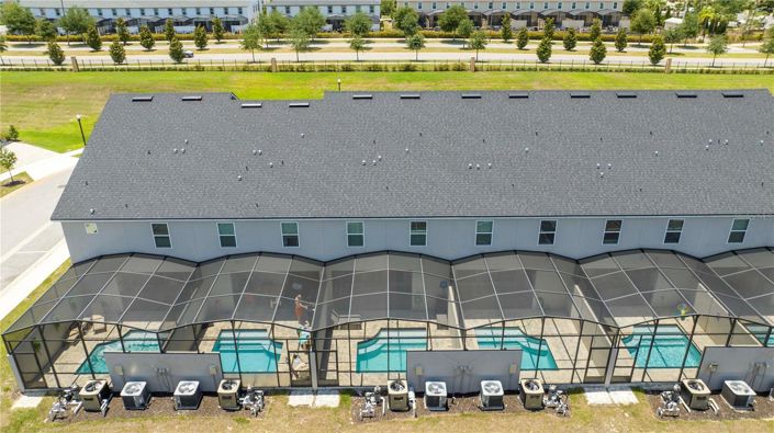 Image No.98-5 Bed Townhouse for sale