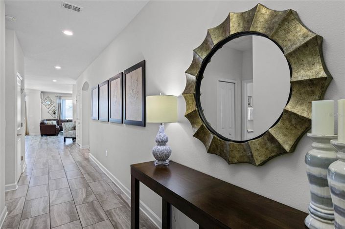 Image No.3-6 Bed House for sale