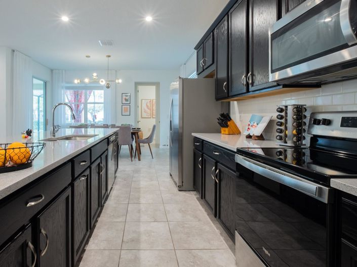 Image No.14-6 Bed House for sale