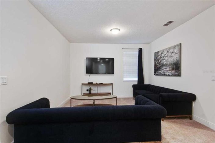 Image No.22-8 Bed House for sale