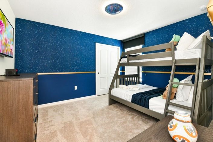 Image No.32-6 Bed House for sale