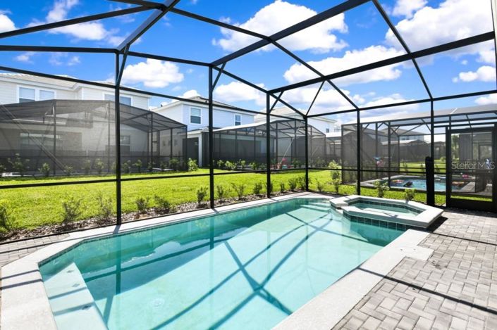 Image No.45-6 Bed House for sale