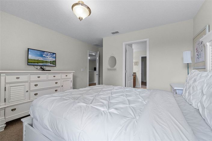 Image No.28-8 Bed House for sale