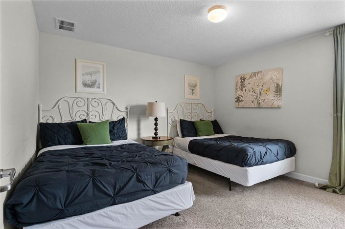 Image No.30-8 Bed House for sale