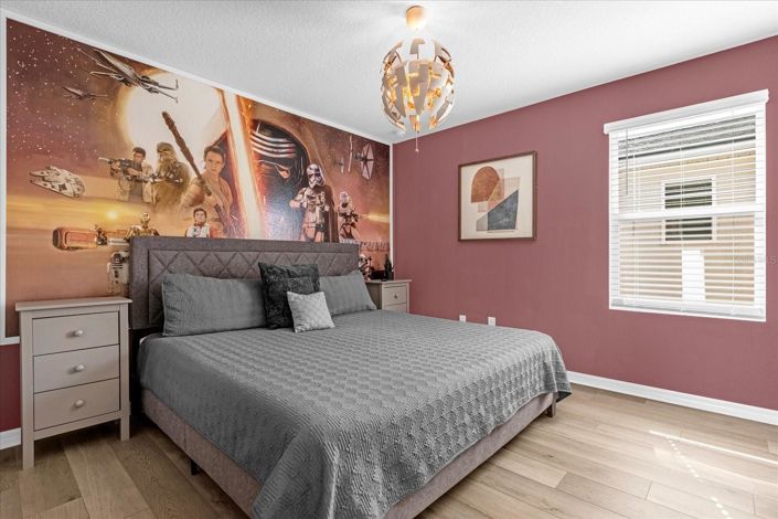 Image No.25-7 Bed House for sale