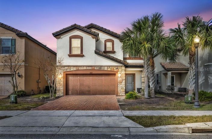 Image No.1-7 Bed House for sale