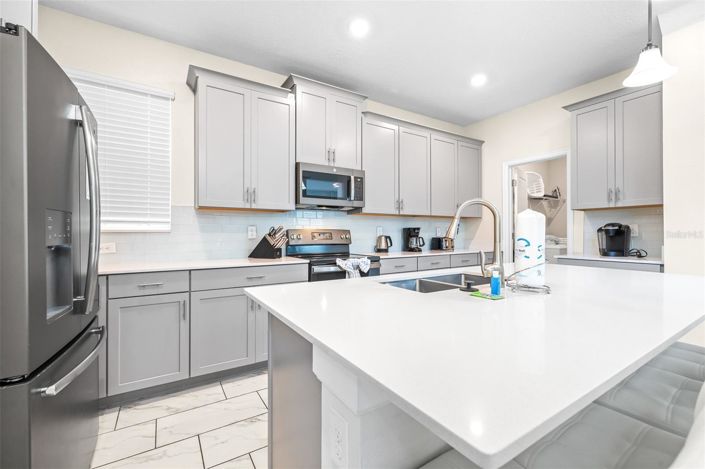 Image No.11-5 Bed House for sale