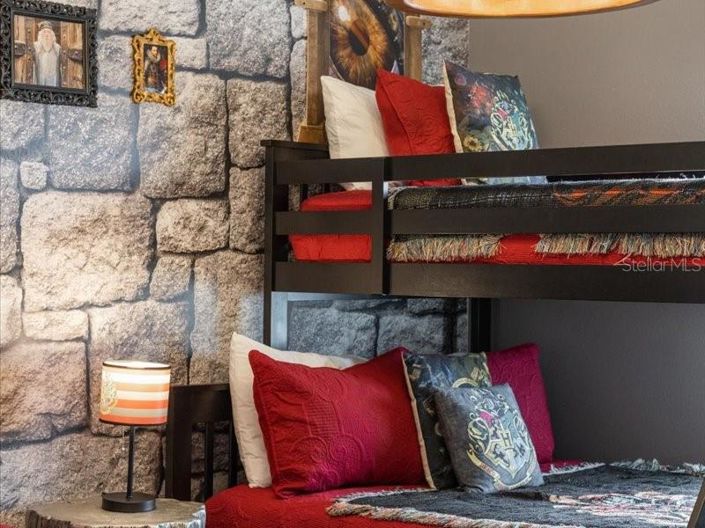 Image No.52-5 Bed House for sale