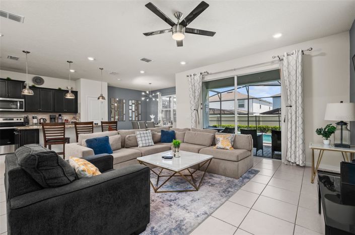 Image No.70-5 Bed House for sale