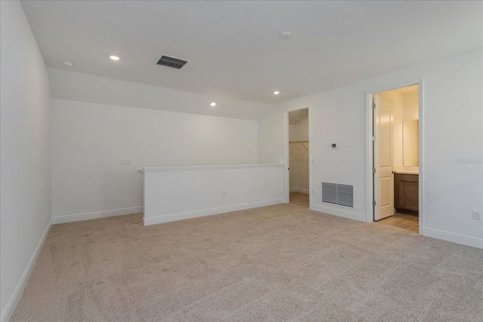 Image No.17-3 Bed House for sale