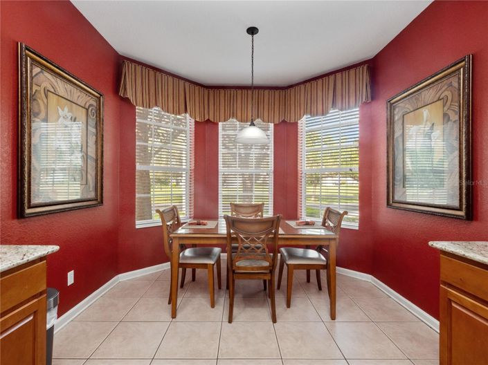 Image No.7-5 Bed House for sale