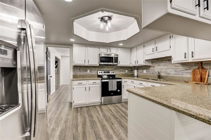 Image No.24-6 Bed House for sale