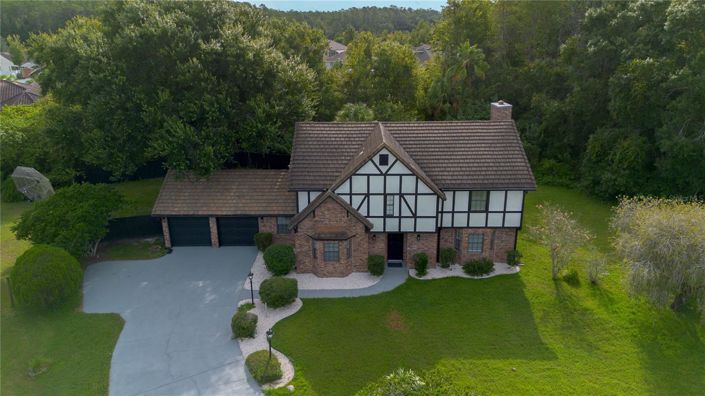 Image No.8-6 Bed House for sale