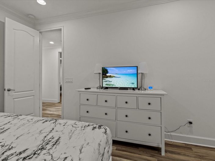 Image No.38-5 Bed House for sale