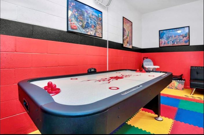 Image No.30-6 Bed House for sale