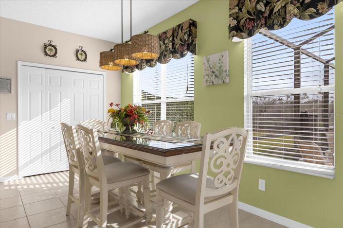 Image No.12-7 Bed House for sale