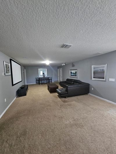 Image No.12-8 Bed House for sale