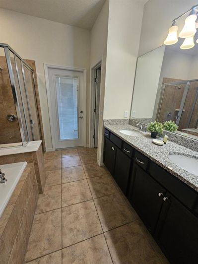 Image No.14-8 Bed House for sale