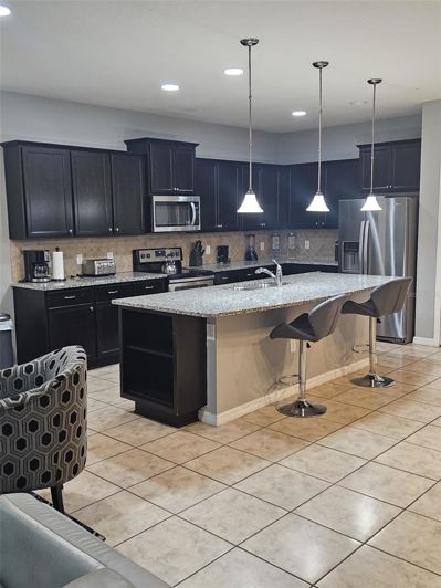 Image No.6-8 Bed House for sale